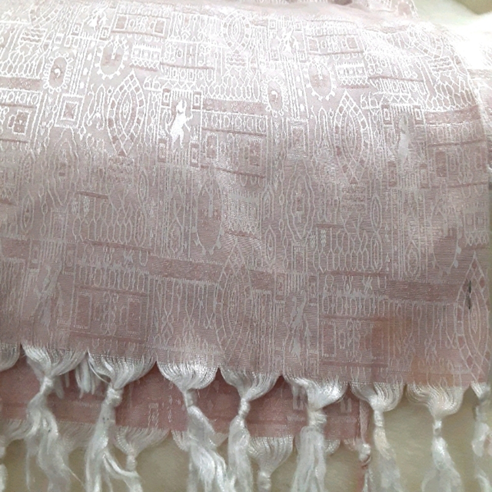 Bangkok Thai Silk wrap light pink